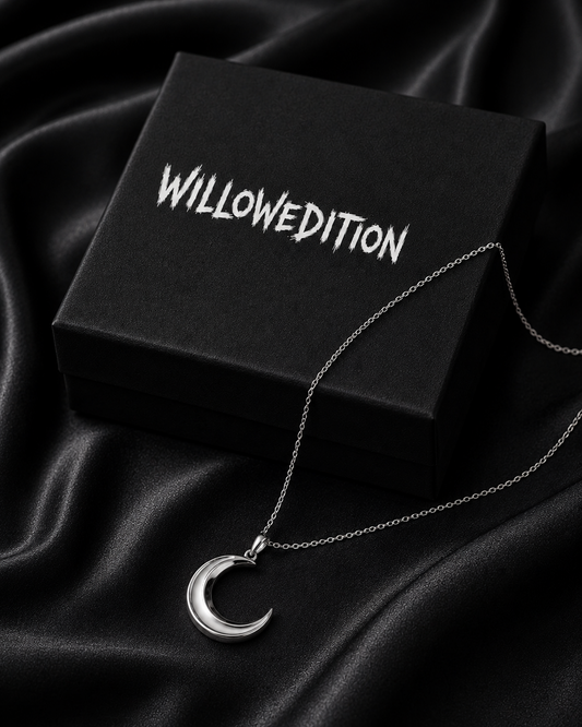 Mother-of-Pearl Moonlight Necklace